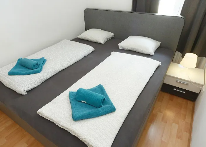 Apartment Arnsteingasse 8