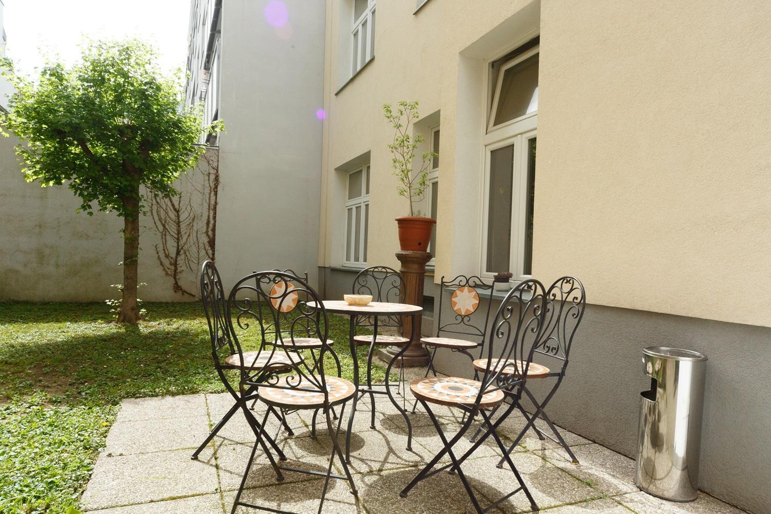 Arnsteingasse 8 Wien